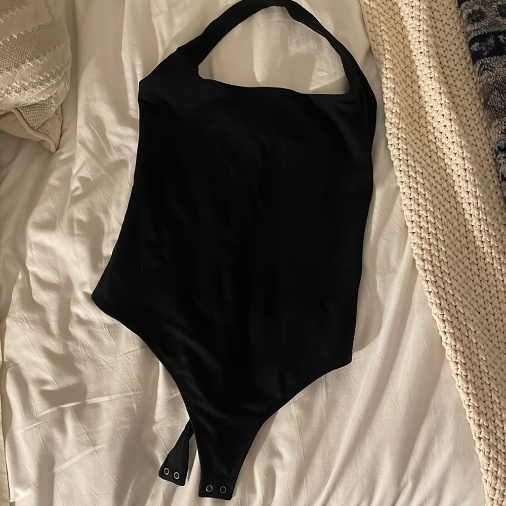 A&F HALTER BODYSUIT
